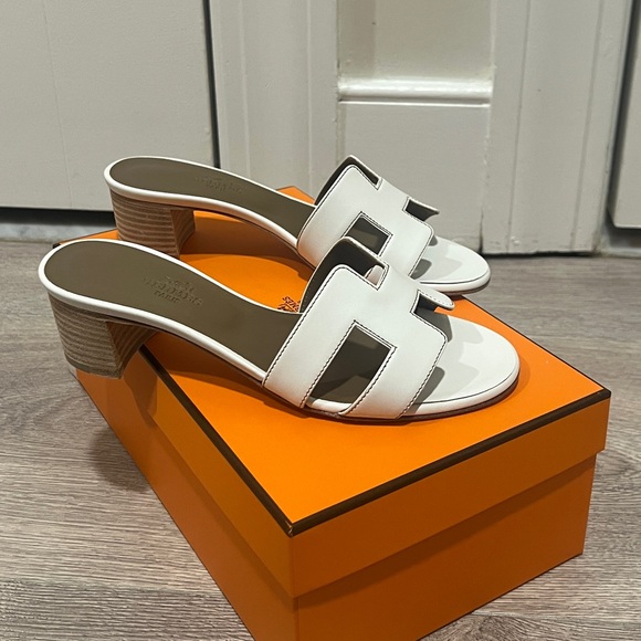 Hermes Oasis White Block Heel Sandals Sz 5 leather open toe - Picture 5 of 10